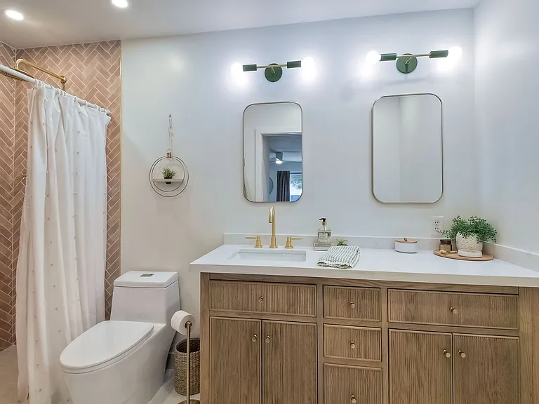 822 Caminito Rosa — Photo 14