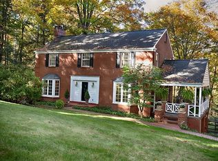 130 Forest Dr, Pittsburgh, PA
