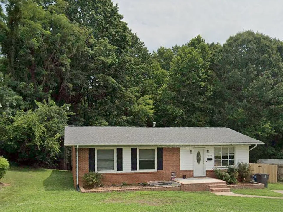 4035 Burnham Ct
