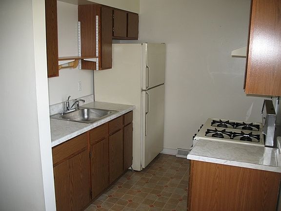 1675 kitchen