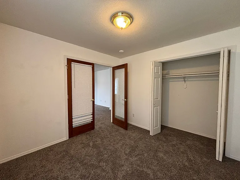 835 Forestglen Dr #6H — Photo 16