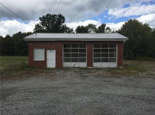 1301 Franklin Rd, Jackson Center, PA 16133