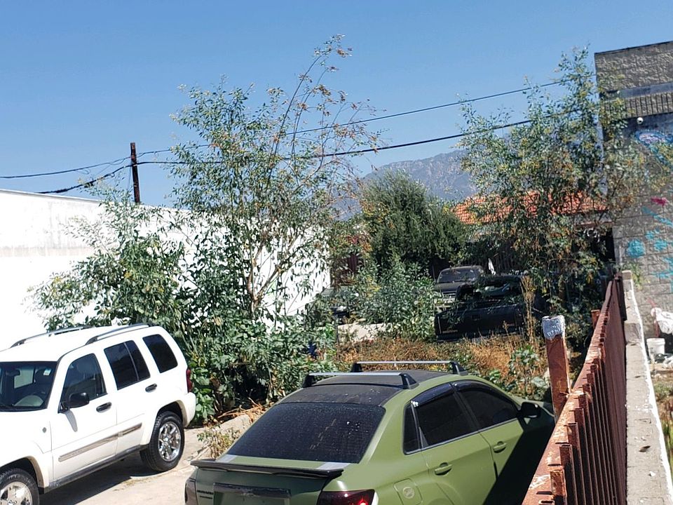2nd image of 2579 Bersa St