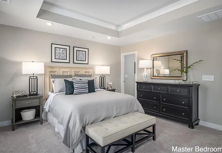 112 Azalea Dr — Photo 2