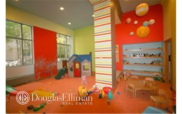 Rented by Douglas Elliman | media 28