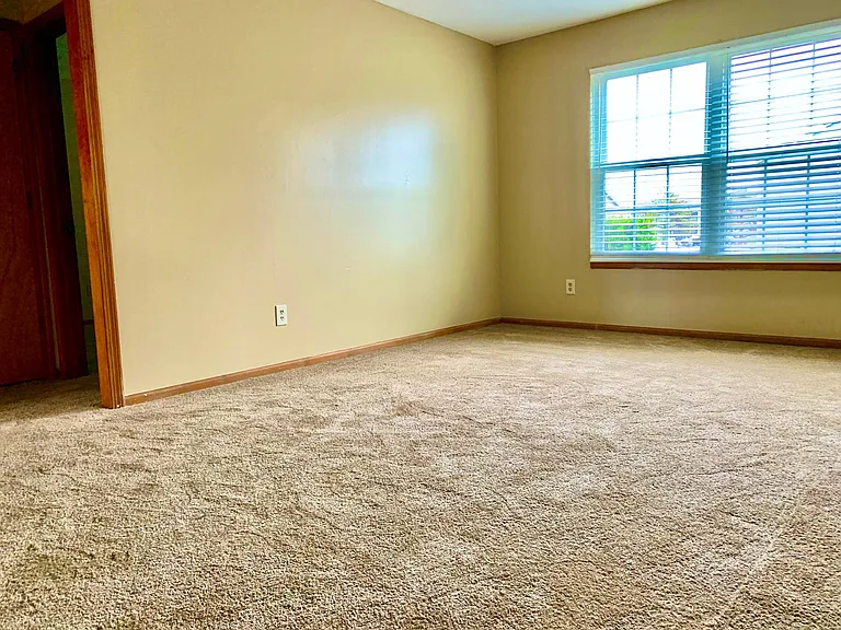 831 Rosewood St #B — Photo 7