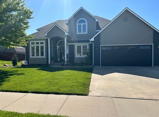 1702 S Osage Dr, Ottawa, KS 66067
