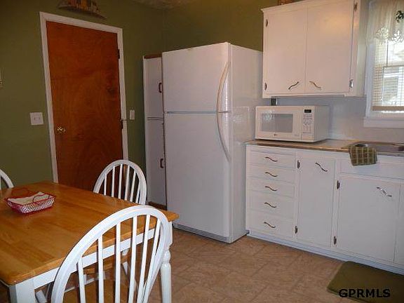 4th image of 7455 James Ave