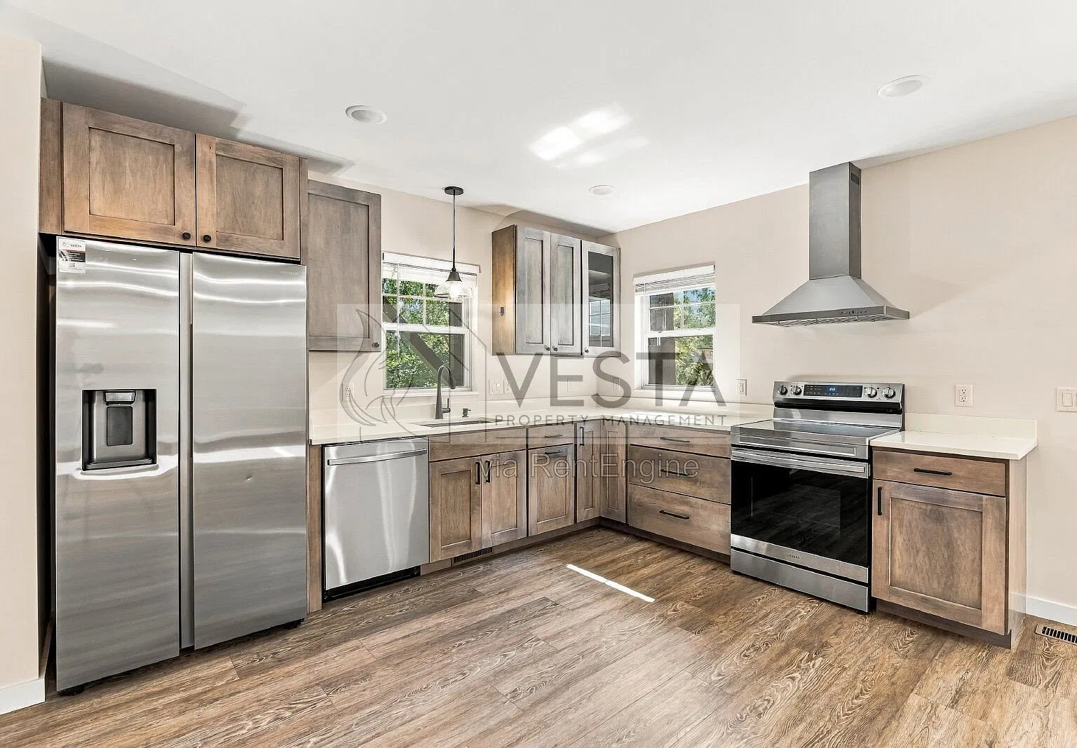 1 bed, 1.0 bath, 889 sqft, $1,675 — Photo 3