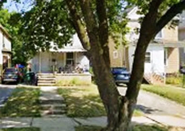 2216 Ontario Ave — Photo 14