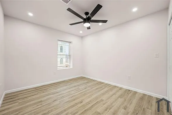 439 W Girard Ave #4 — Photo 5
