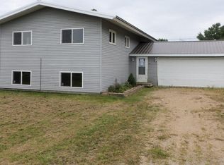 511 3rd St, Claremont, MN 55924