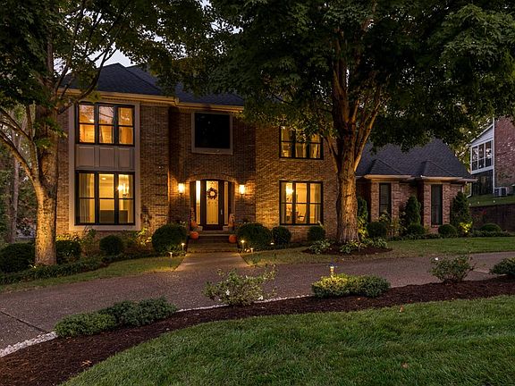 3rd image of 2308 The Woods Ln