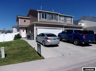 516 Rampart Dr, Rock Springs, WY 82901