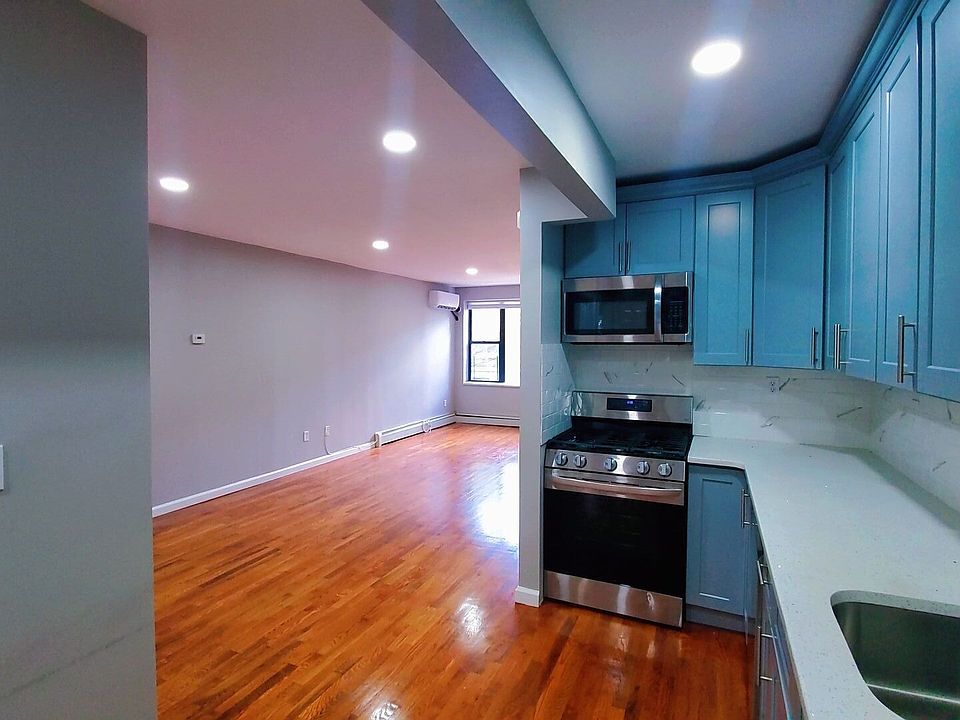 1st image of 203 Chauncey St APT 2