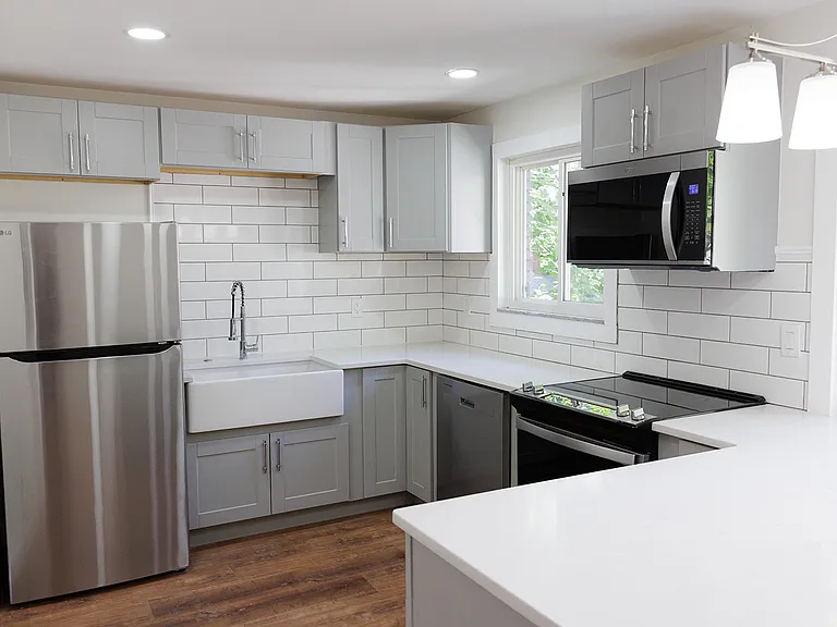 6305 Englewood Ave #1 — Photo 10
