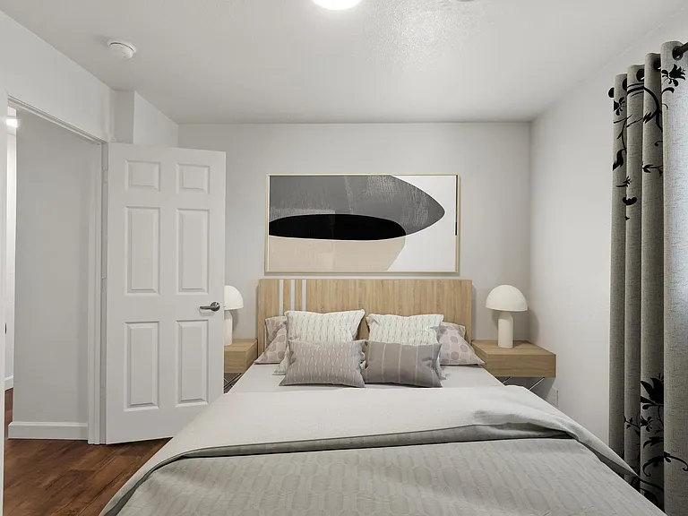 Green Door Apartments — Photo 88