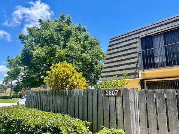 3607 36 Way, West Palm Beach, FL 33407