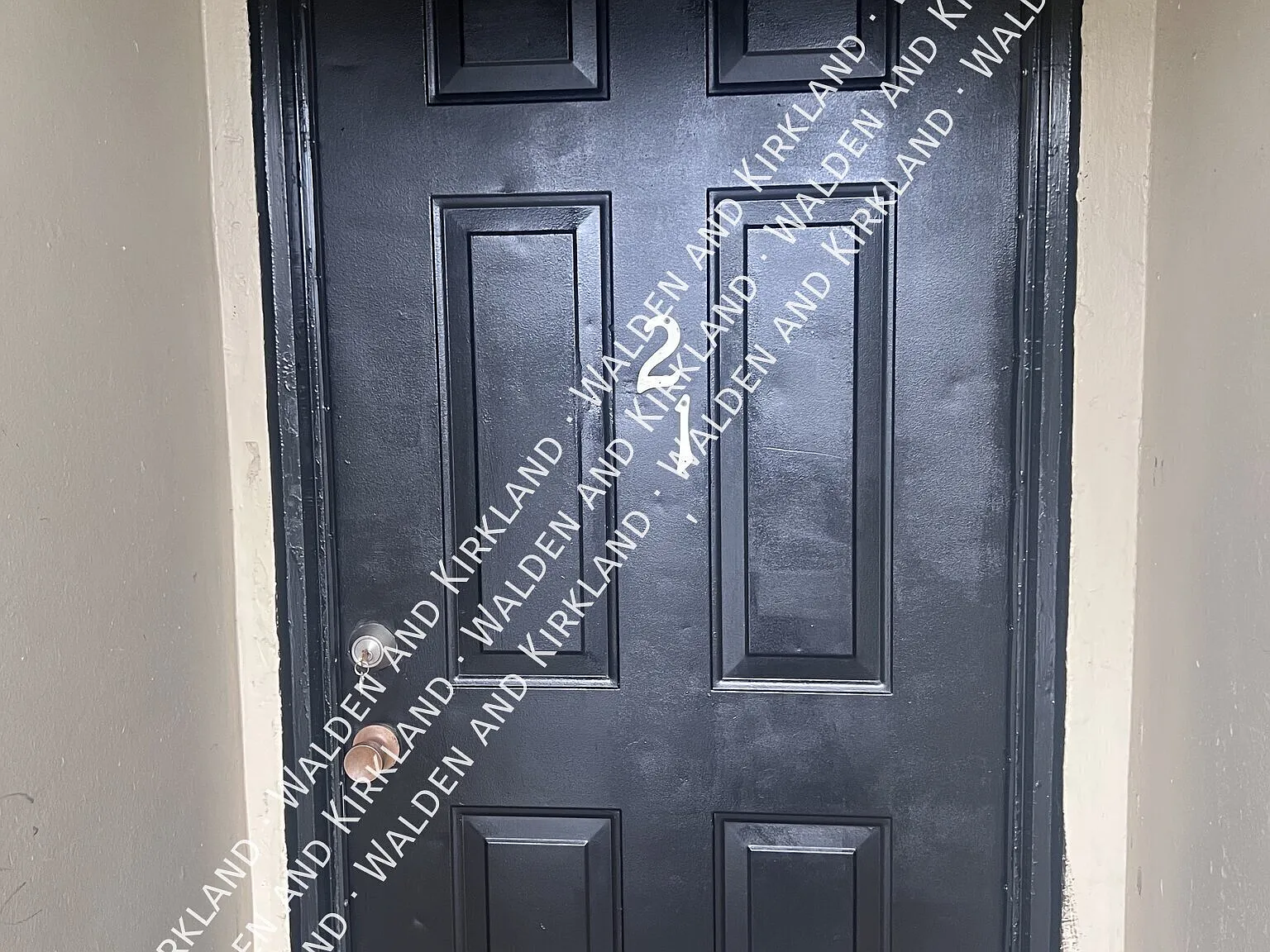 Affordable 2 Bedroom/1 Bathroom - Move In Ready! — Photo 2