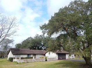 333 County Road 698a, Angleton, TX 77515