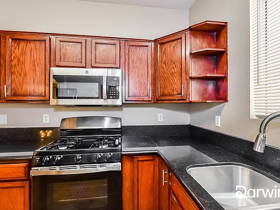 3rd image of 2617 Los Palos St