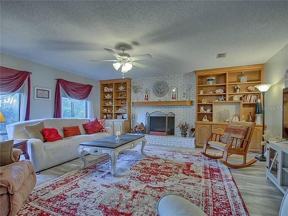 5th image of 35121 Silver Oak Dr