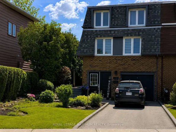 7493 Bybrook Dr, Mississauga, ON L4T 3R4
