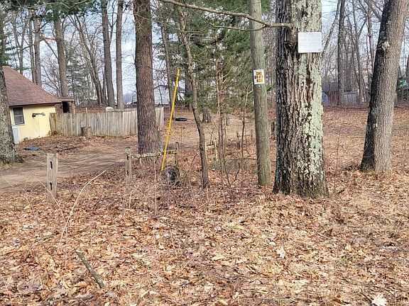 2nd image of 733 W Parkway Dr