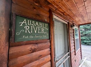 2271 Seven Mile Rd, Roscommon, MI 48653