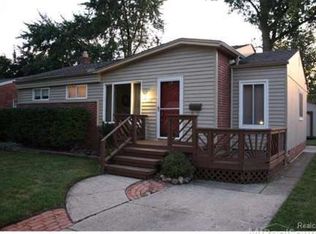 3217 Maplewood Ave, Royal Oak, MI 48073