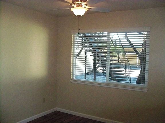5th image of 2401 Vera Cruz Dr #1