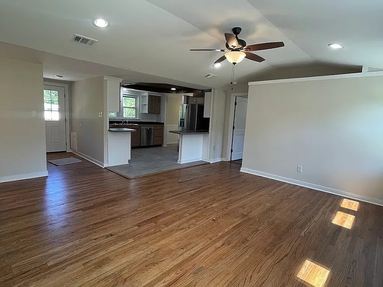 11 Conaway Rd — Photo 8