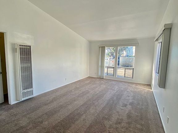 3rd image of 740 Sidonia Ave