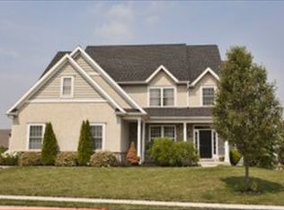 328 Cobblers Ct, Lititz, PA 17543