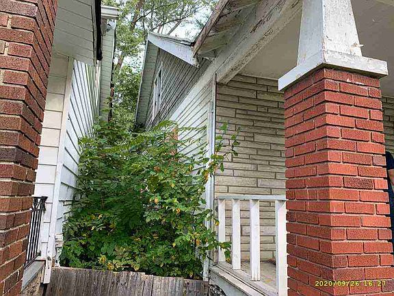 12100 Pinehurst