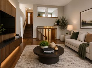 6159 Creek Line Dr, Minnetonka, MN 55345