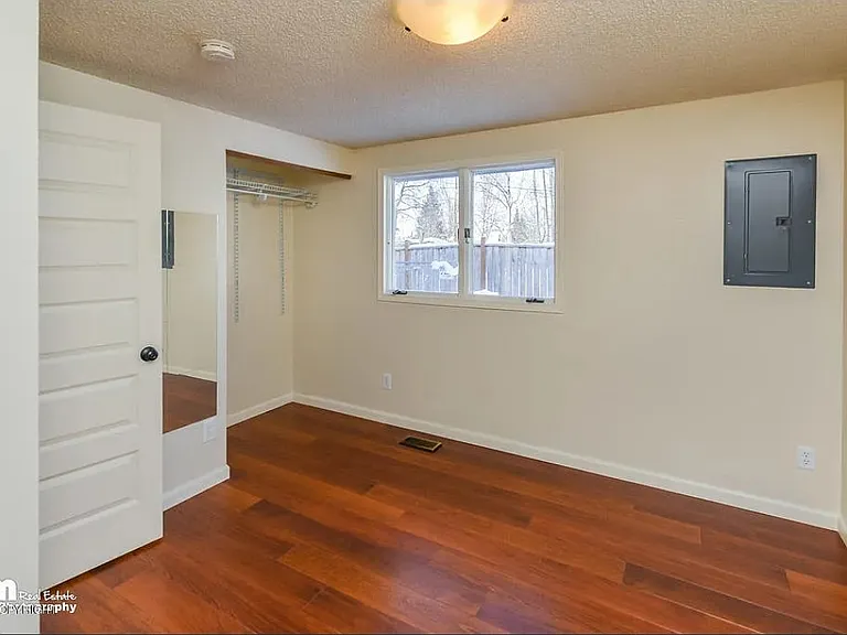 512 Cherry St — Photo 16