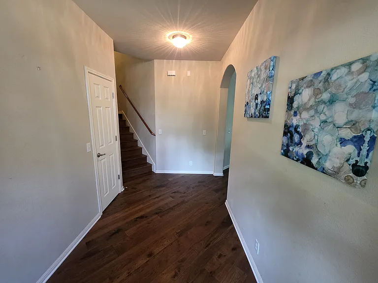 7901 Southwest Pkwy — Photo 15