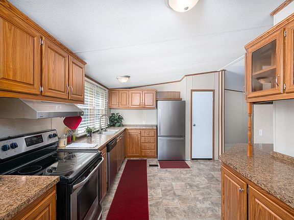 5th image of 317 Wood Rd