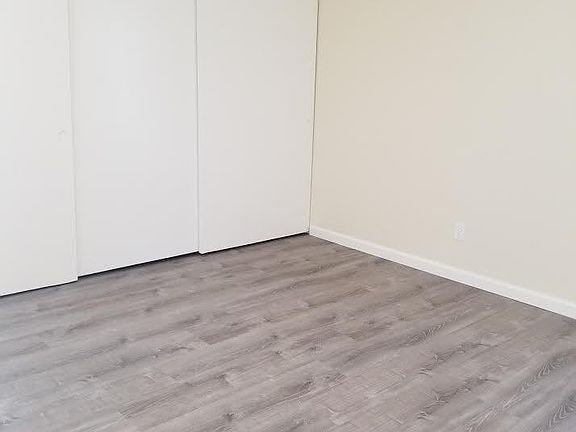 5th image of 2212 Morley St