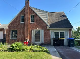 117 Egypt Rd, Mont Clare, PA 19453