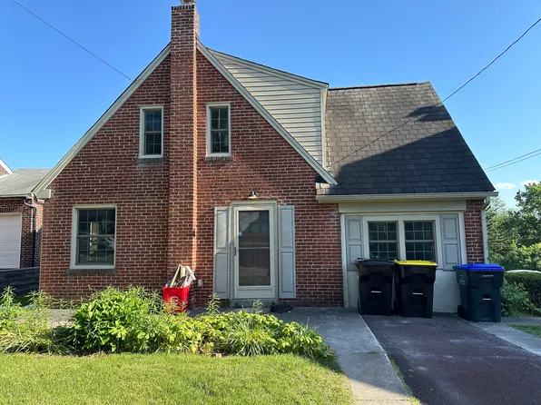 117 Egypt Rd, Mont Clare, PA 19453