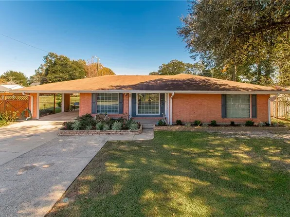 826 Avenue E, Bogalusa, LA 70427