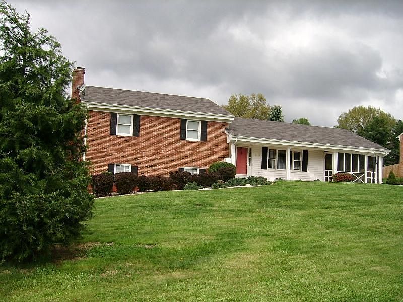 1st image of 6009 Sunderland Pl