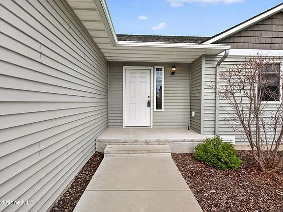 2nd image of 3298 N Kiernan Dr