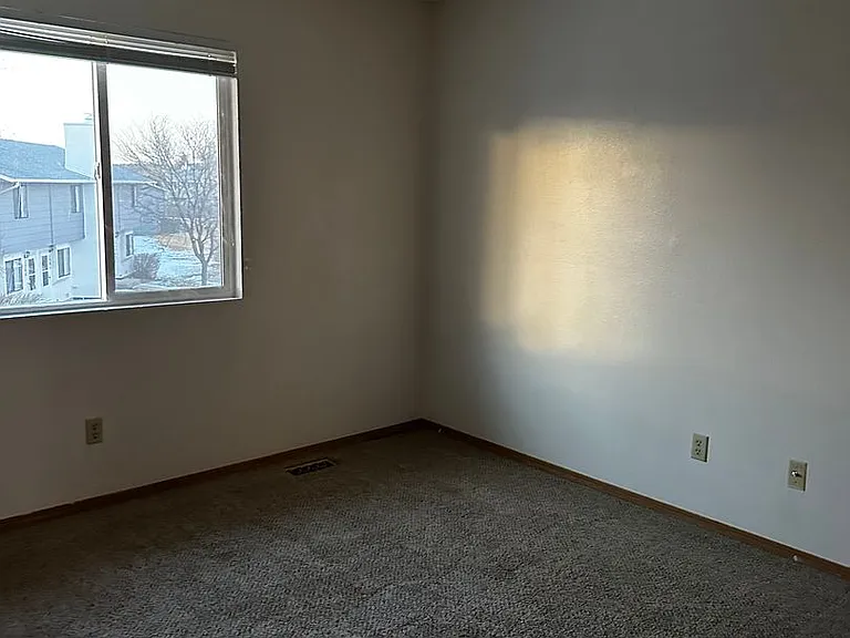1303 Soaring Eagle Dr — Photo 10
