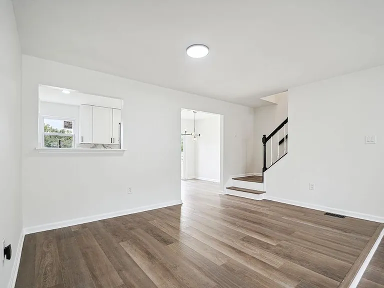 10611 Campus Way S — Photo 12