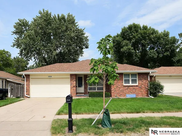 5808 Brookview Dr, Lincoln, NE 68506