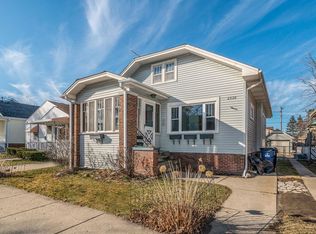 2520 Arlington Ave, Racine, WI 53403
