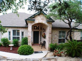 1006 Lakepark Dr, Lakehills, TX 78063